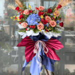 Red and Blue Grand Flower Stand
